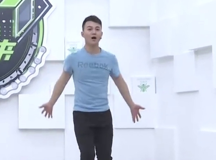 321动起来 泡菜肉丝荞麦面