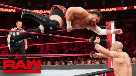 WWE RAW 2019 【RAW 08/19】凯萨罗将250斤大乔原地旋转