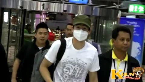 2PM 泰国机场赴日本 Nichkhun 饭拍版 12/05/19-2PM
