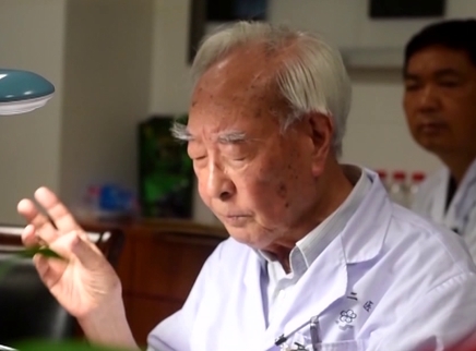 新闻当事人 祖国知道我·医系苍生伍汉文
