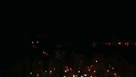 俄战斗机群逼近乌首都基辅，连线避难所中国留学生 基辅市内多次响起防空警报 爆炸及交火声