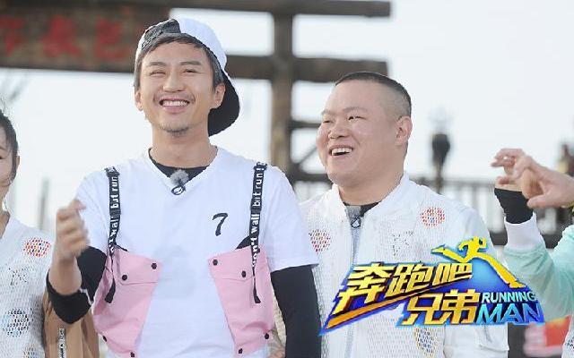 奔跑吧兄弟第四季 第四季《奔跑吧兄弟》第12期：大结局七星助力巅峰之战 李晨单手与邓超终极撕名牌
