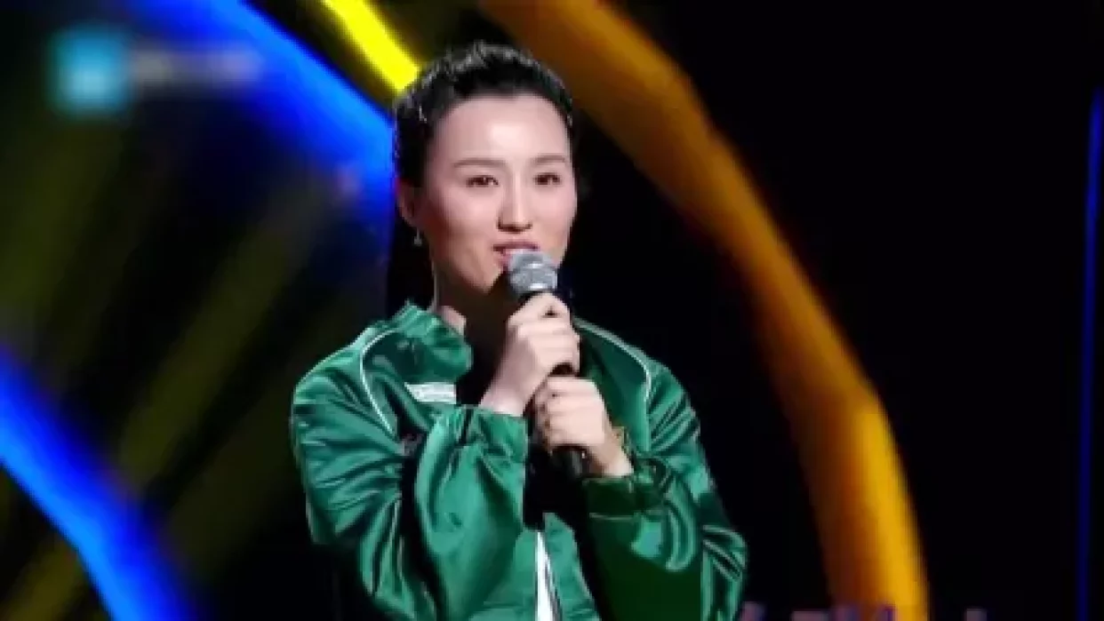 中国新歌声 汪峰秀口技惊艳周杰伦