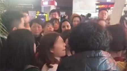 要闻主菜单 中国游客伊朗机场高喊中国