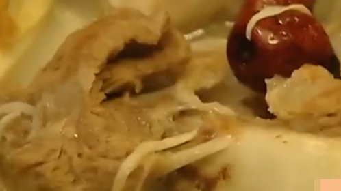 人气美食 热气腾腾骨头锅！ 人均40就管饱！