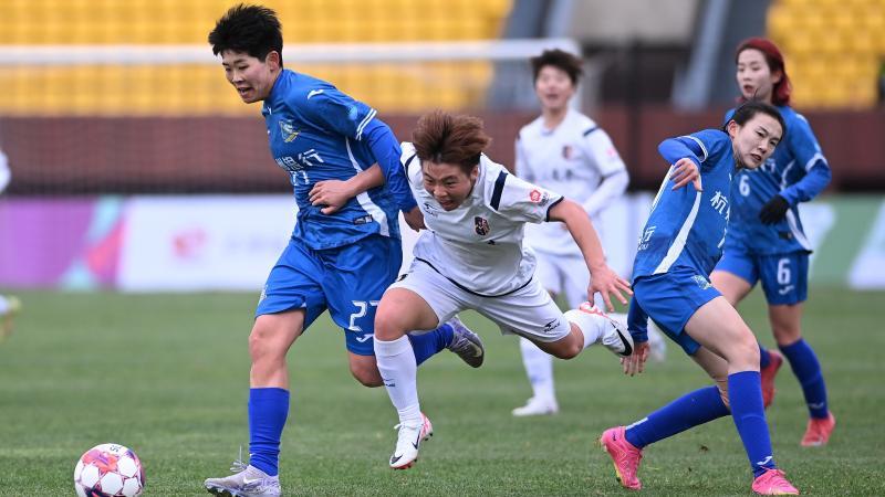 [足球之夜]20251002 女超收官