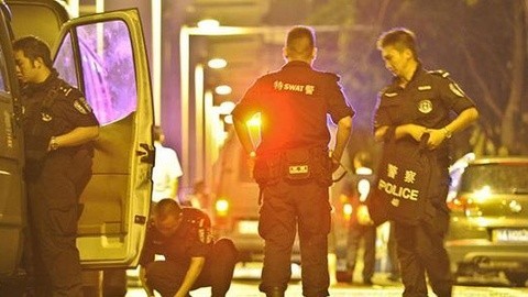 耳目一新 广州警方缉毒引枪战