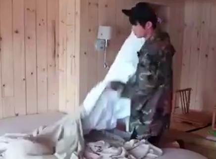 Honor易烊千玺影视资源站 易烊千玺独门套床罩绝技已出现