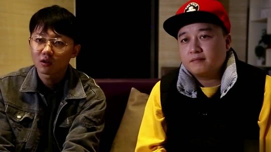 说唱绕口令震撼全场 八档相声人争夺最后一张决赛入场券