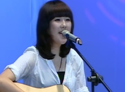 快乐女声2011 伍洲彤力挺李燕妮冲全国10强