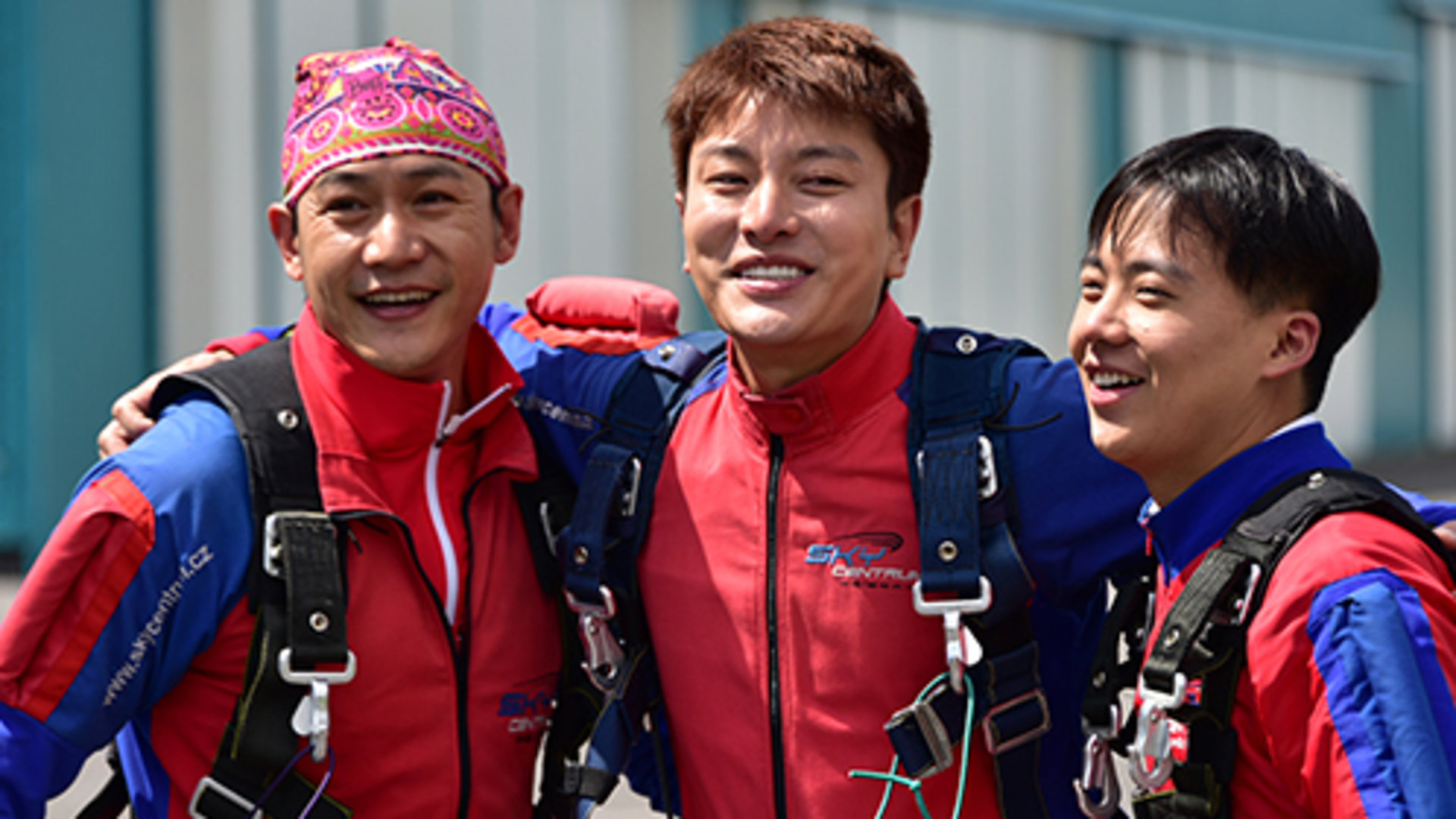 花样男团 第8期：贾乃亮为爱挑战高空跳伞
