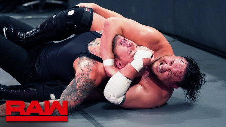 WWE RAW 2019 【RAW 09/09】独狼被大乔拽走，落入毁灭锁