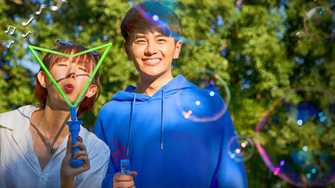 蒋霆凯走进热带 寻觅西双版纳的秀美绮丽