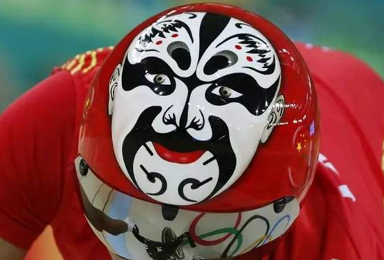 徐超的张飞款头盔