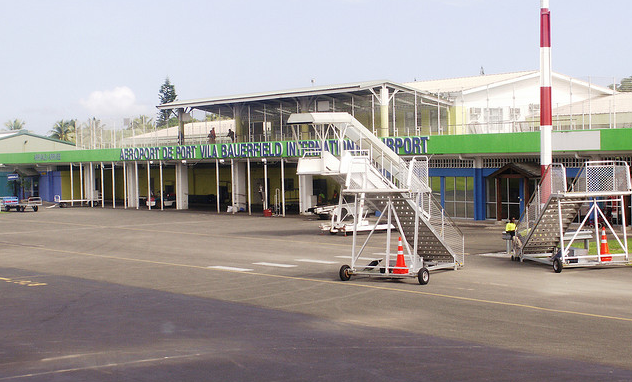 维拉港机场图片