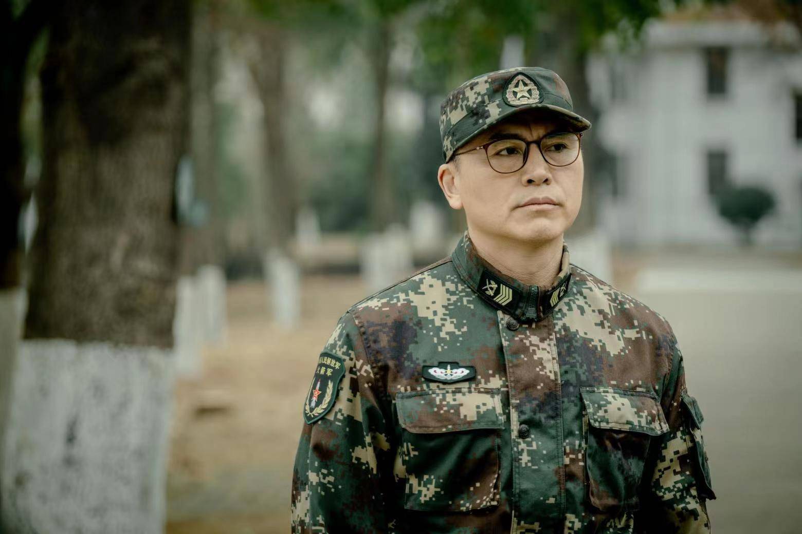 号手就位热播收视领跑百变戏骨淳于珊珊展军人魅力