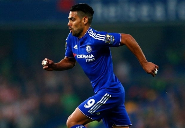 哥伦比亚前锋法尔考表示为了留在切尔西,他在冬窗拒绝了两份来自中国