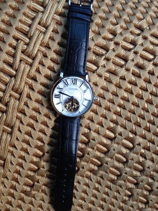 朋友送了 卡地亚手表 背面有water resistant 750 №27 2955swiss