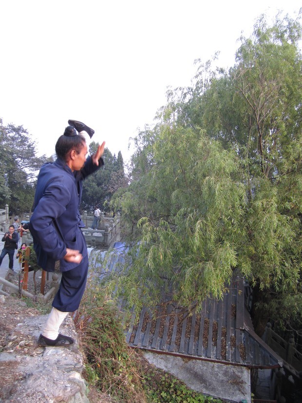 武當山的道士會不會武當功夫?