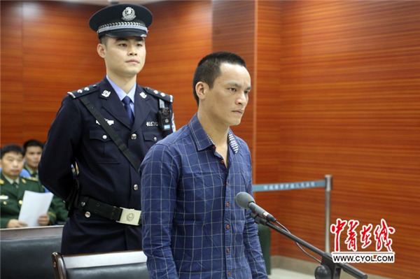 牙政远 中国青年报·中青在线记者谢洋)2月21日,越南籍男子阮某涉嫌