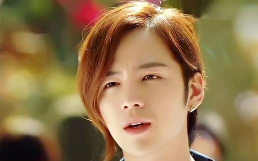 张根硕晒新发型,被身材抢镜,花美男到中年也躲不过油腻大叔的命