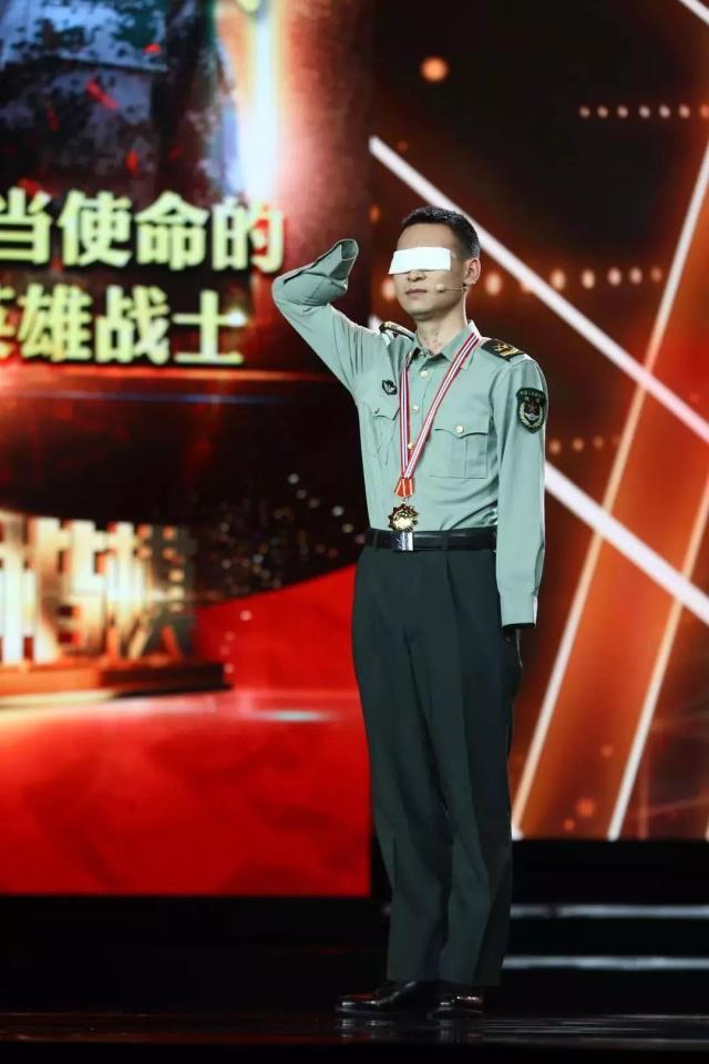 用生命担当使命的新时代英雄战士