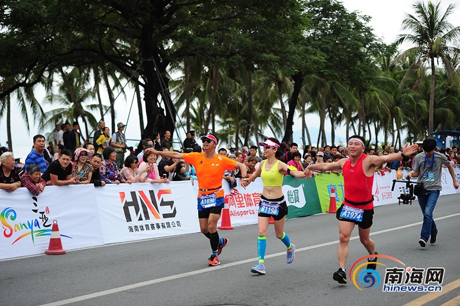2017海南国际马拉松亮点十足:明星助跑 情侣参赛