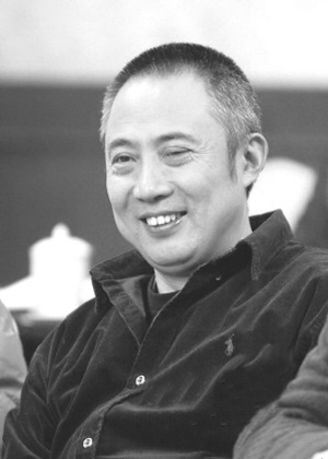 作家简介 个人经历 叶兆言的祖父是中国文学元老叶圣陶,父亲叶至诚曾