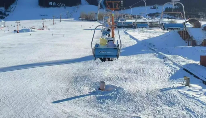 新疆放9天雪假不调休